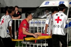 辽宁铁人官方：栗鹏进行右腿胫骨骨折内固定术手术，手术顺利图片