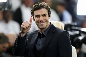 贝尔：我们刚对卡迪夫城提交一份全新的收购提案，希望陈志远接受