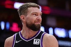 正负值-14并列最低!小萨博尼斯10中5拿到13分17板5助