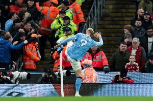 踏入同一河流!错失点球+破门,同样场景两年来在哈兰德身上再现